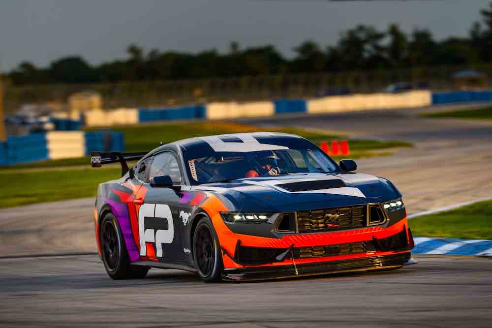 Ford unveils the new Mustang GT4 at Spa and expands the line up, press office source