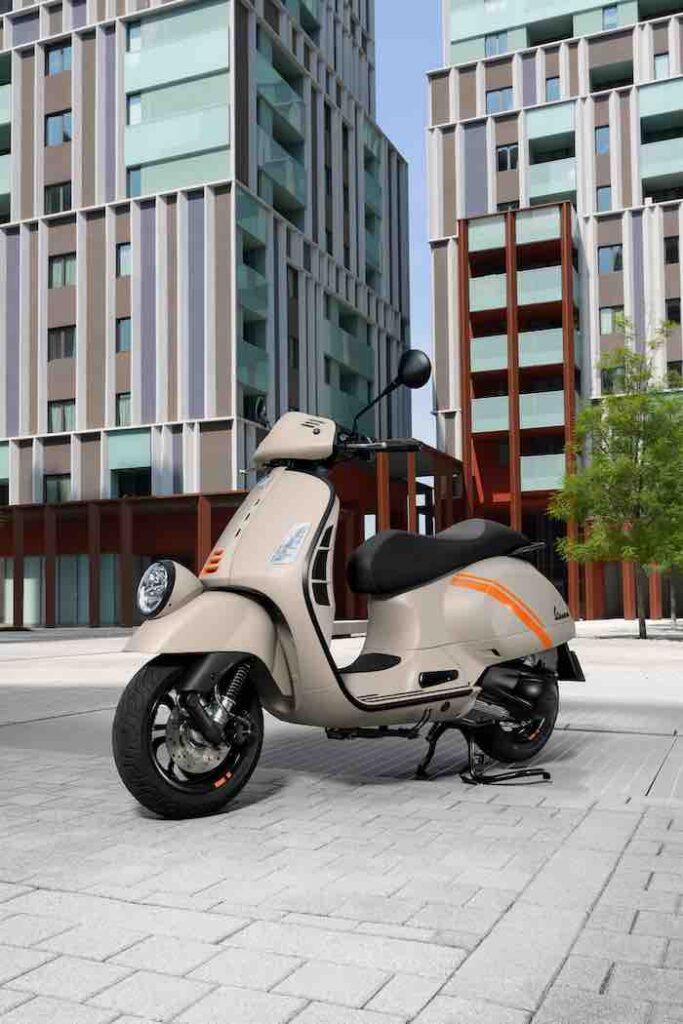 New Vespa Gtv, style has never been so sporty, press office source