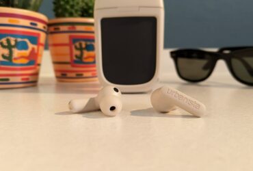 La recensione di Urbanista Phoenix, gli auricolari che si ricaricano con il sole thumbnail