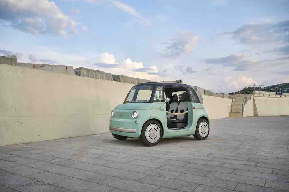 Fiat Topolino, the chic quadricycle that winks at the Dolce Vita, press office source