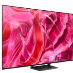 Samsung presenta un nuovo TV OLED da 83 pollici thumbnail