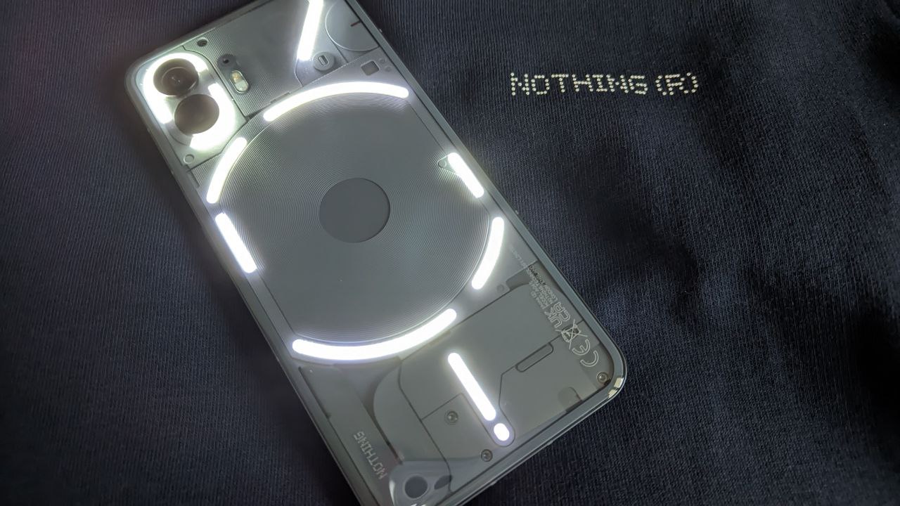 La recensione di Nothing Phone (2), un'altra categoria thumbnail