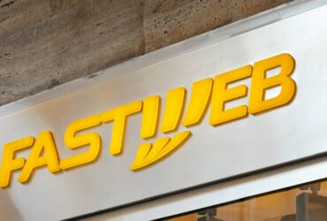 Fastweb lancia le SIM ecologiche, in plastica riciclata al 100% thumbnail