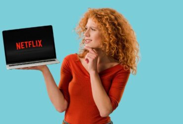 Netflix elimina il piano standard anche in UK e USA, spingendo per l'abbonamento con pubblicità thumbnail