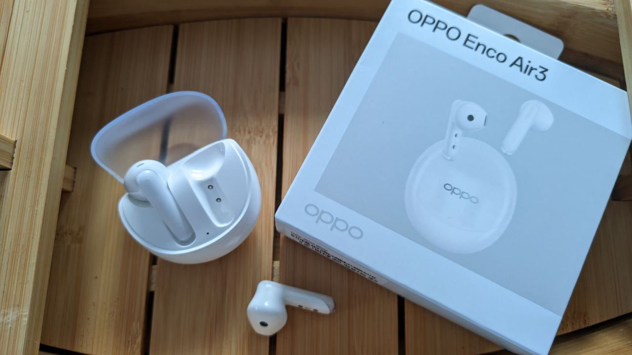 La recensione di Oppo Enco Air3, auricolari leggeri ma completi thumbnail