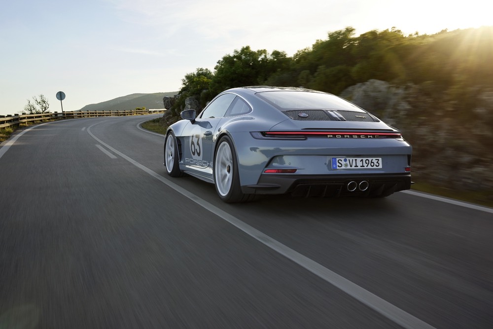 Porsche 911 ST, the tribute for the 60th anniversary of the 911 arrives, press office source