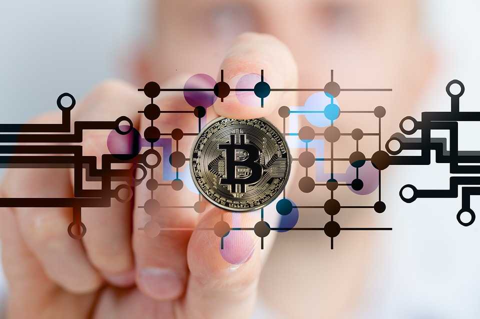 History of Bitcoin: from white paper to mass adoption