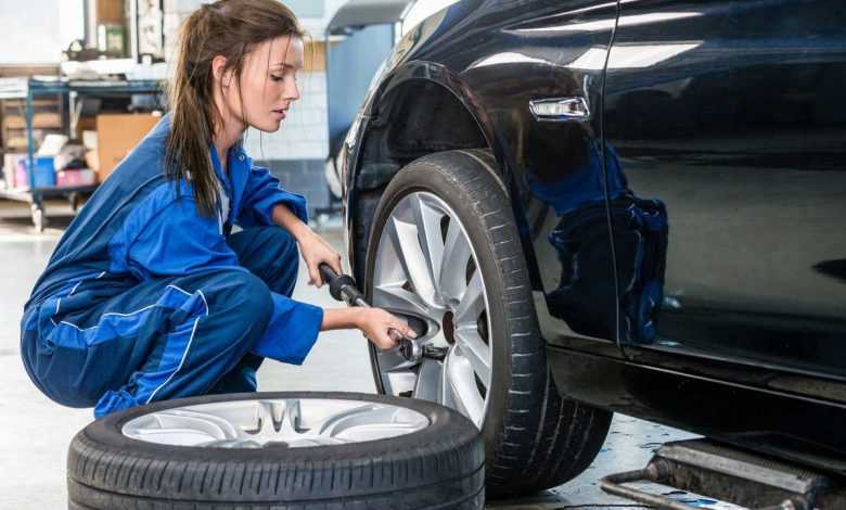 How to change a punctured wheel