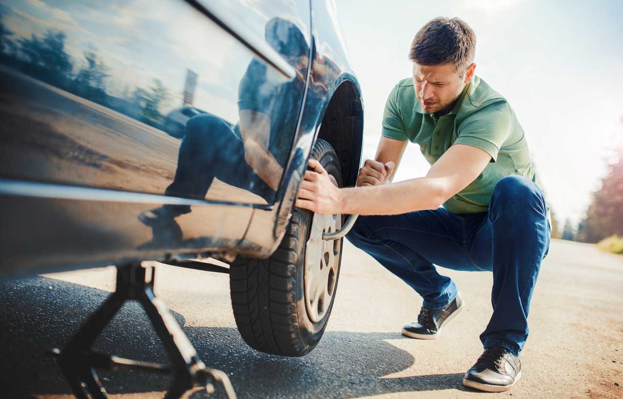 How to change a punctured wheel