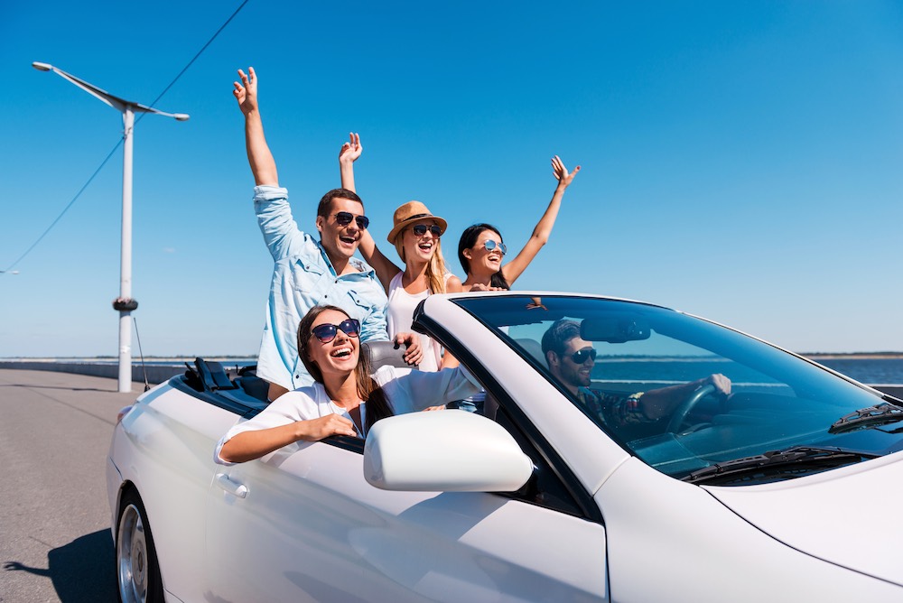 Auto check-up, all the checks to be carried out before leaving for the holidays, source DepositPhotos