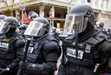 New York: streamer promette 300 PS5 ma finisce in scontri con la polizia thumbnail