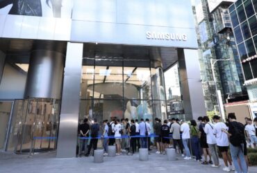 Samsung lancia i nuovi Galaxy Z Flip5, Galaxy Z Fold5, Galaxy Watch6 e Galaxy Tab S9  thumbnail