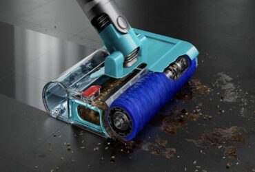 Dyson Submarine, il nuovo aspirapolvere senza fili è anche lavapavimenti thumbnail