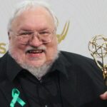 George R. R. Martin, autore de Il Trono di Spade, fa causa a ChatGPT. E non è solo thumbnail