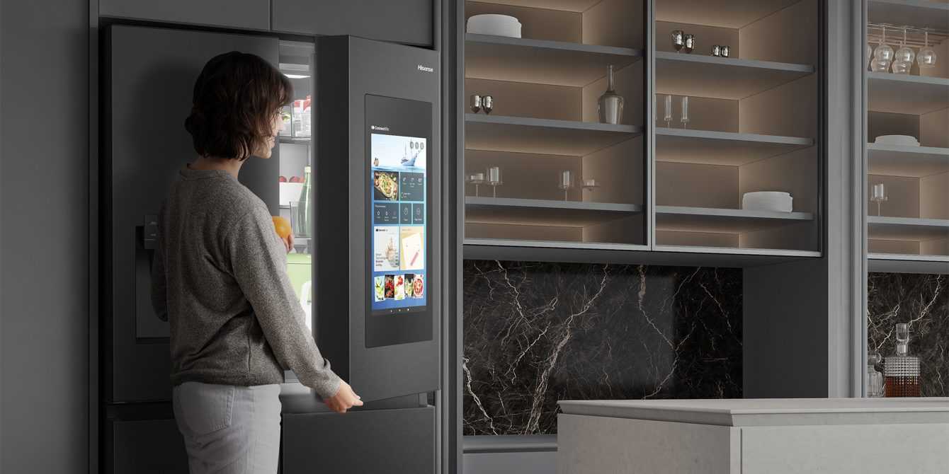 Hisense: presented the new RQ760N4IFE cross door refrigerator