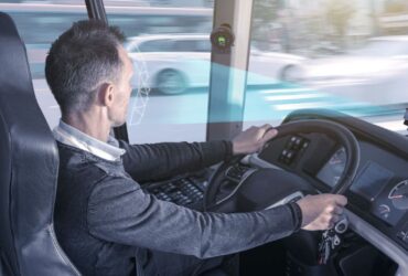 Come rendere autobus e camion più sicuri e intelligenti con il sistema di videotelematica  thumbnail
