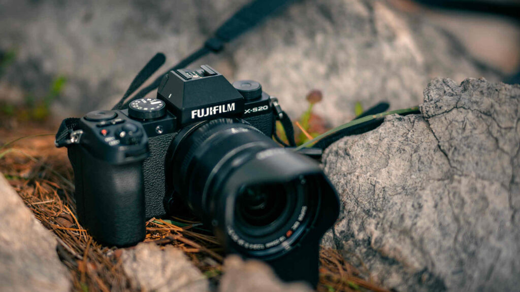 Fujifilm X S20 price features test