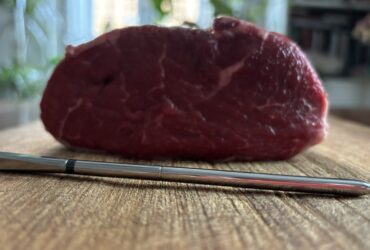 La recensione del termometro smart Meater 2 Plus: cucinare la carne ha tutto un altro sapore thumbnail