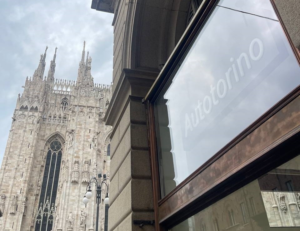 autotorino byd store milan cathedral min