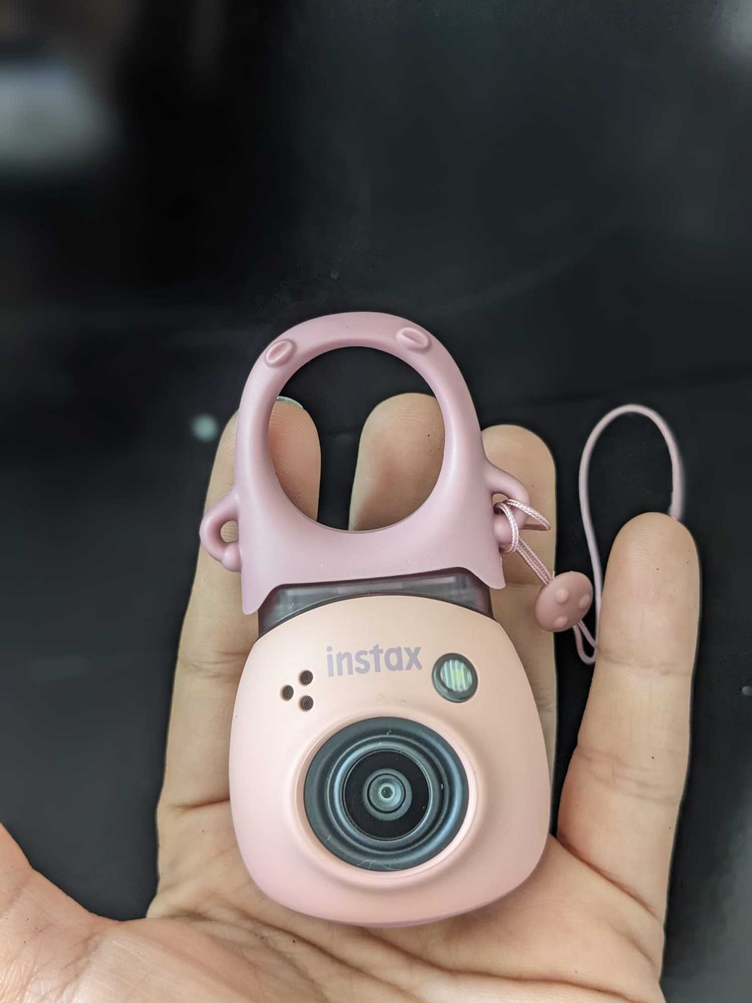 Fujifilm INSTAX Pal review: always keep in your pocket