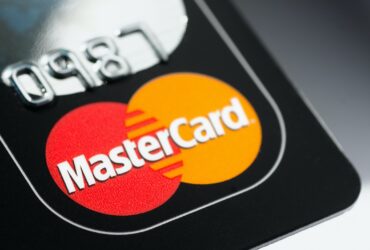 Ecco il chip Mastercard per pagare… sull’unghia thumbnail