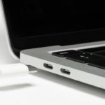 I Macbook possono rilevare la presenza di liquidi nelle porte USB thumbnail