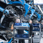 Factory 56: la megafabbrica di Mercedes-Benz con al centro il lavoro umano [reportage] thumbnail