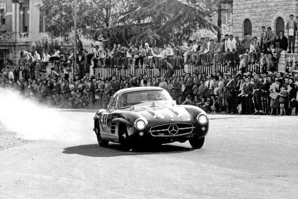 Mercedes 300 SL: drivers wanted for the 2024 Mille Miglia