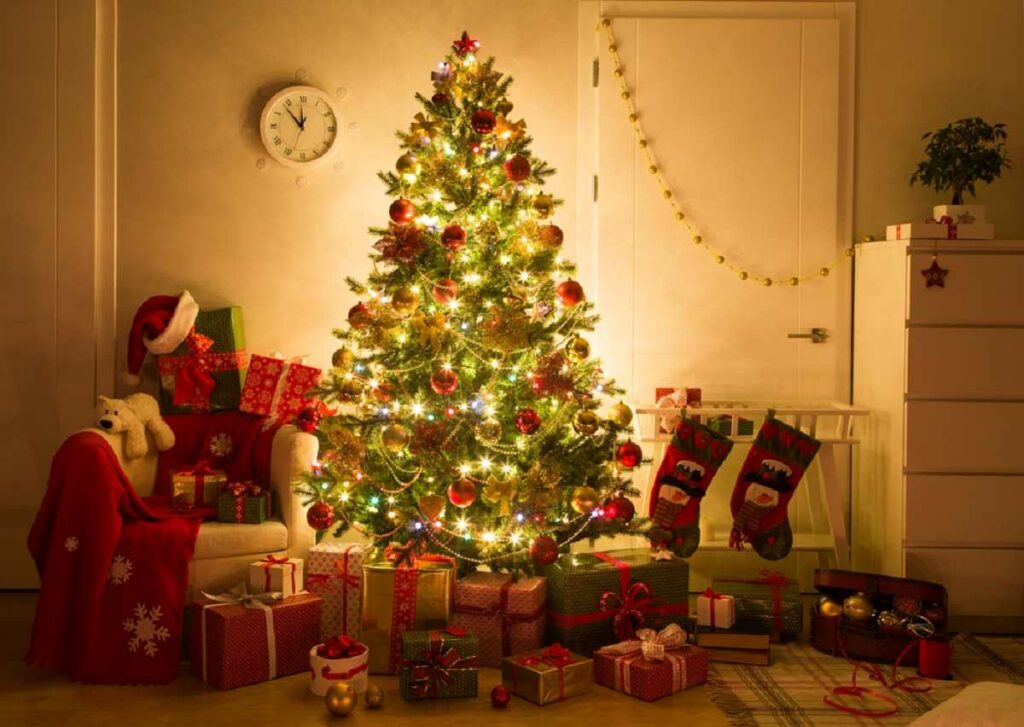 How much does a Christmas tree consume? Let's find out together