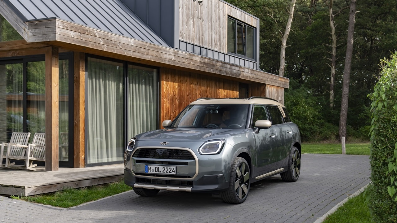 Nuova MINI Countryman C, nuovo design e guida efficiente thumbnail