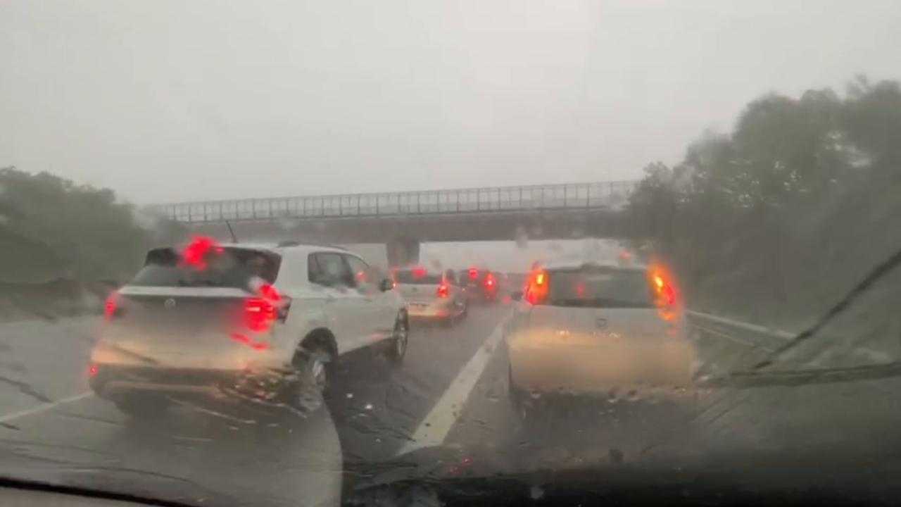 Driving in bad weather: rules of good behavior