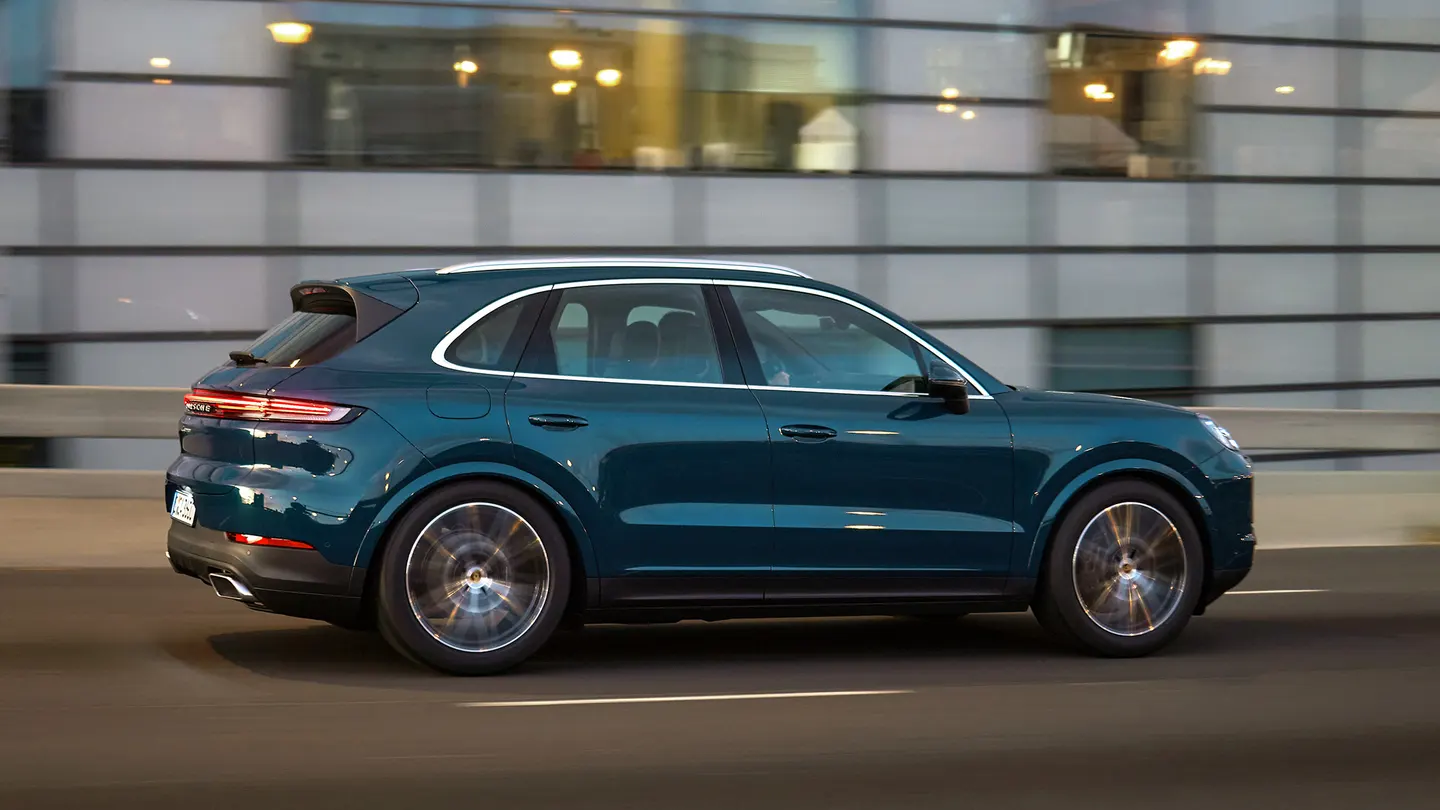 Pirelli and Porsche, together also for the new Cayenne