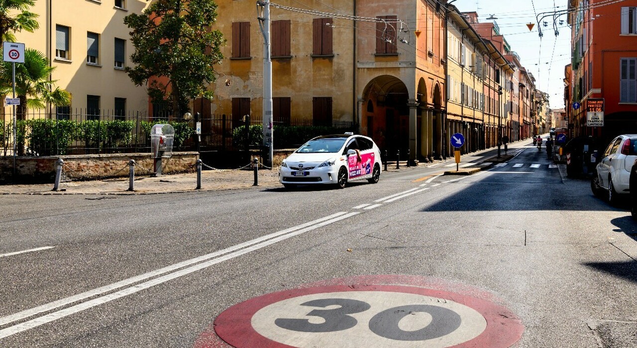 30 km/h limit in the city: starting with Bologna