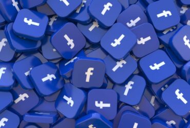 Cronologia dei link: la nuova funzione di Facebook traccia i link che visiti (ma si può disattivare) thumbnail