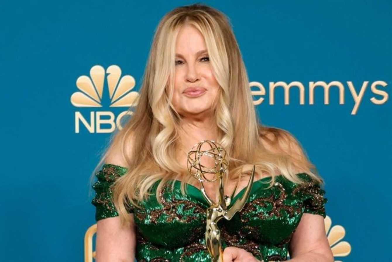 Minecraft: Jennifer Coolidge entra nel cast del film live-action