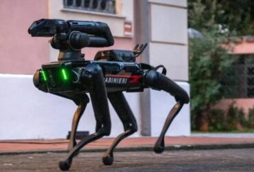 I Carabinieri al Festival di Sanremo schierano anche Saetta, il cane robot thumbnail