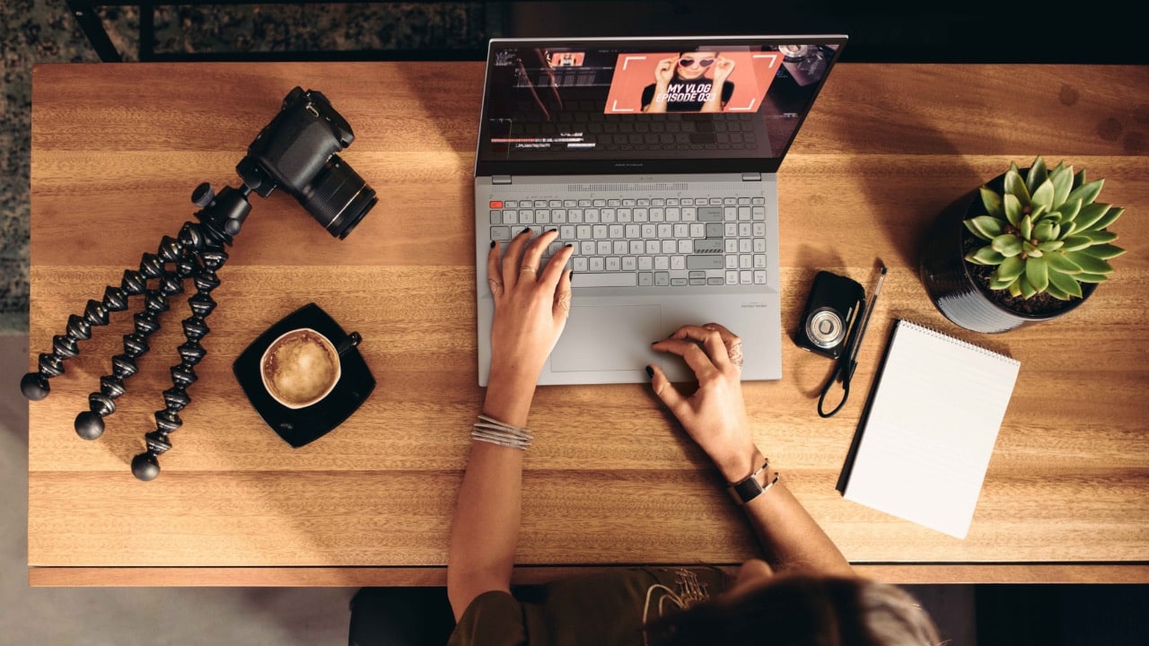 ASUS annuncia la disponibilità del nuovo Vivobook Pro 15 OLED: tutto quello che c'è da sapere thumbnail