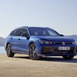 Volkswagen Passat 2024: la prova su strada della nuova generazione di station wagon thumbnail