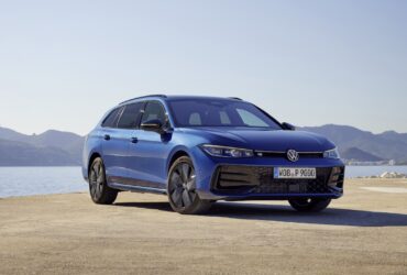 Volkswagen Passat 2024: la prova su strada della nuova generazione di station wagon thumbnail