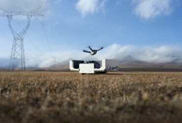 DJI annuncia Dock 2, il "drone nella scatola" per automatizzare le operazioni aeree thumbnail