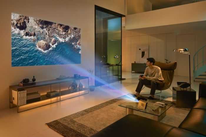 LG revolutionizes home cinema with the CineBeam Q: a 4K projector with an elegant design