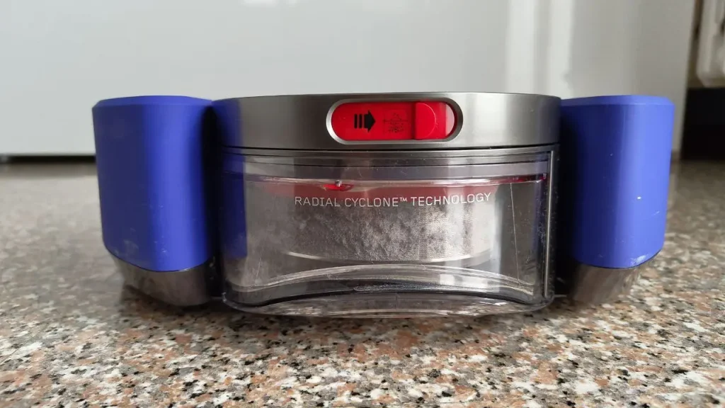 Dyson 360 Vis Nav Cleaning Review