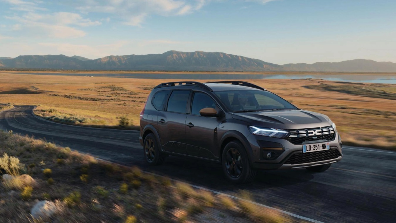 Dacia Sandero and Jogger: the new Model Year 2024 is coming